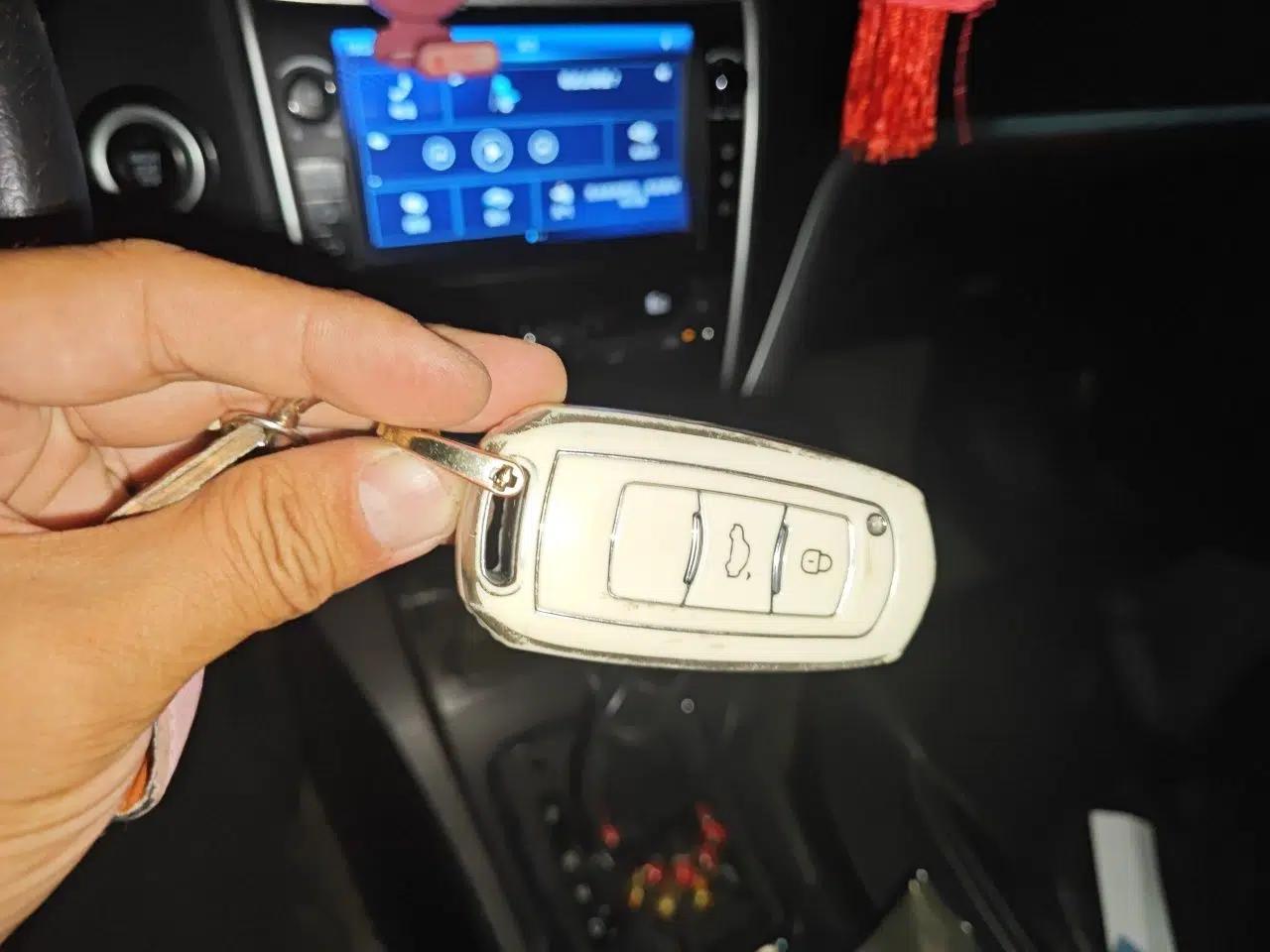 Geely Auto Emgrand 2016 Sedan 1.5L CVT Upward Version — миниатюра 9