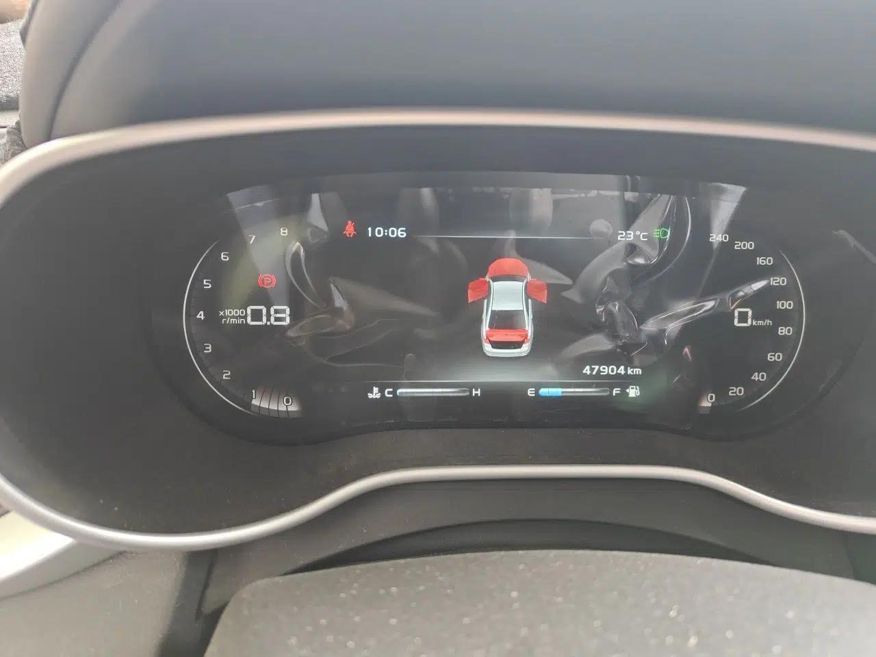 Geely Auto Emgrand 2018 1.5L Manual Upward Connect Edition — миниатюра 12