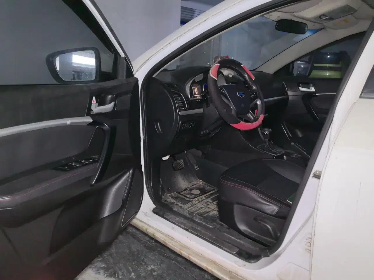 Geely Auto Emgrand 2015 Sedan 1.3T CVT Upward Edition — миниатюра 17