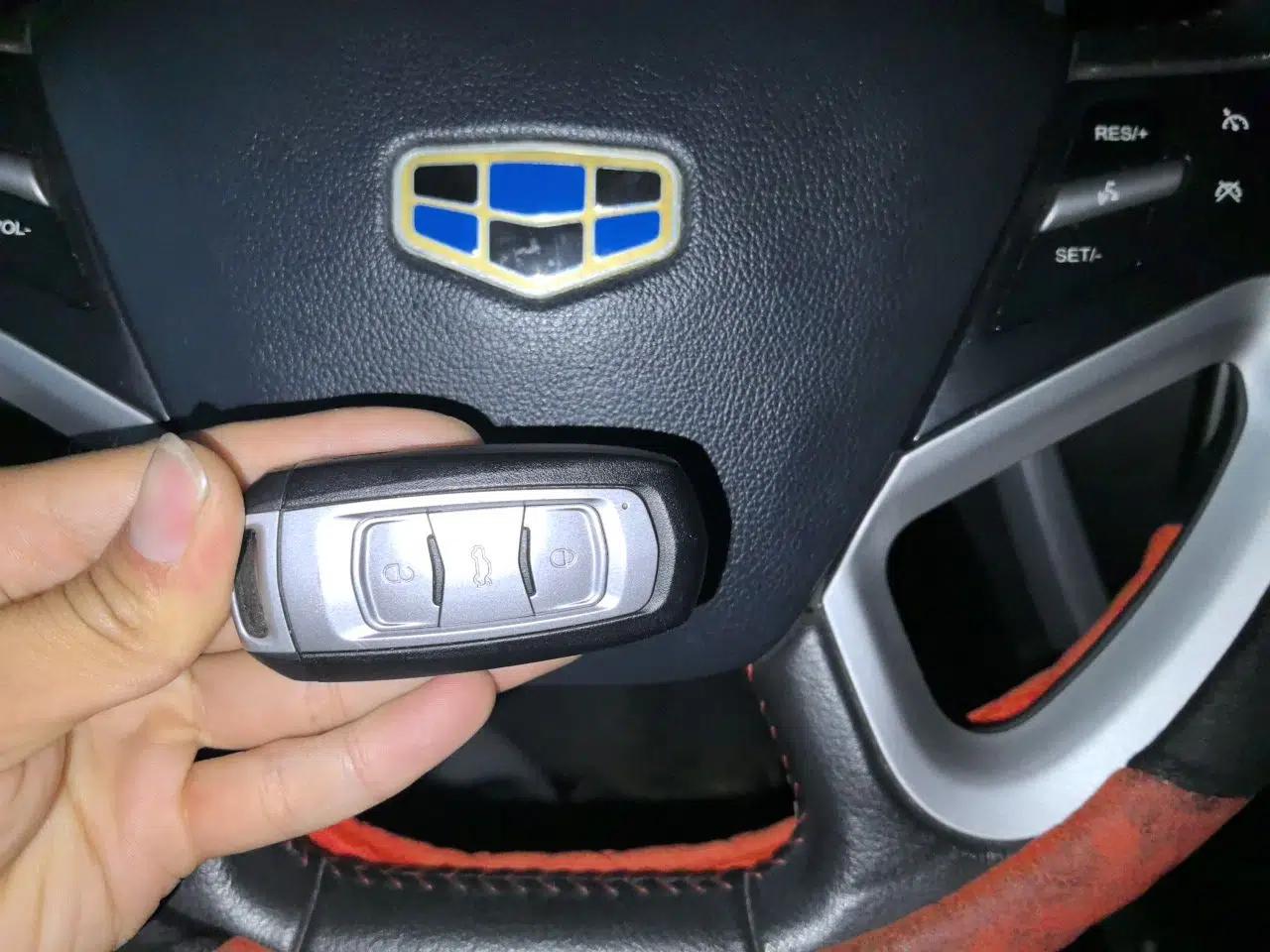 Geely Auto Emgrand 2015 Sedan 1.3T CVT Upward Edition — миниатюра 9