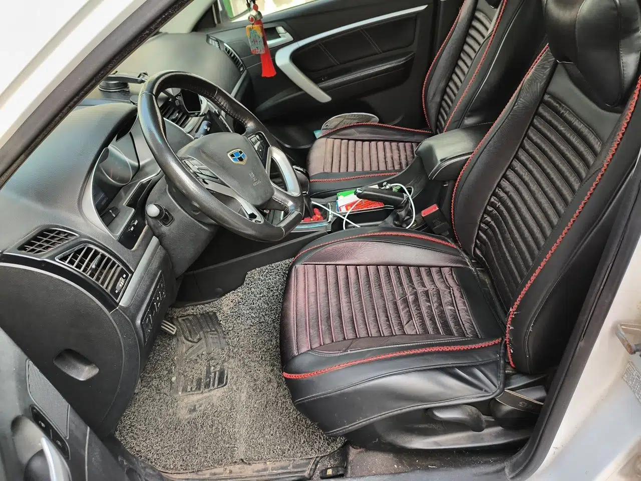 Geely Auto Emgrand 2016 Sedan 1.5L Manual Upward Edition — миниатюра 16
