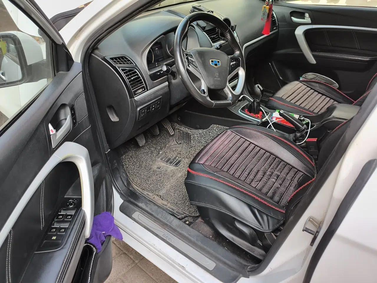 Geely Auto Emgrand 2016 Sedan 1.5L Manual Upward Edition — миниатюра 17