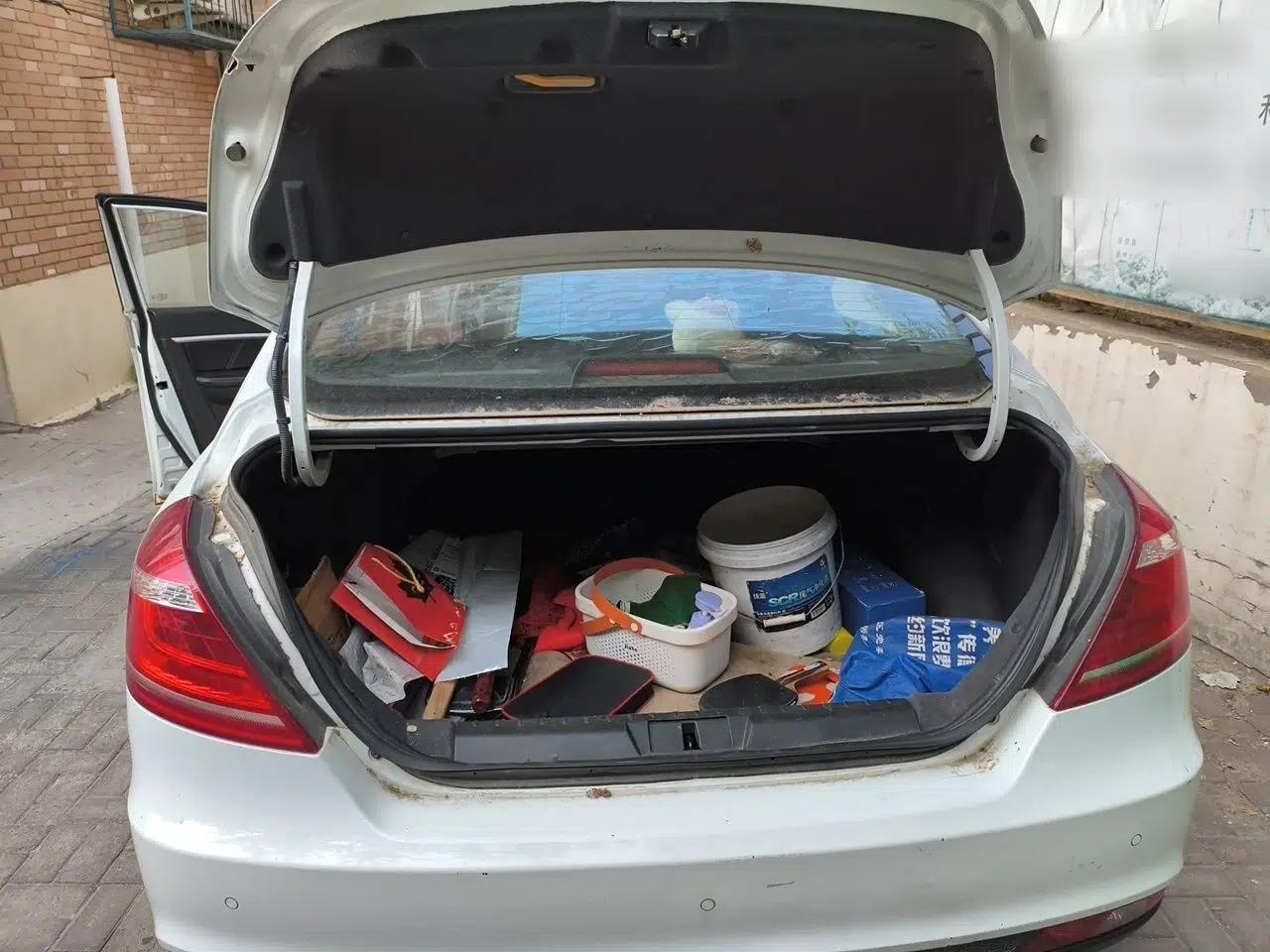 Geely Auto Emgrand 2016 Sedan 1.5L Manual Upward Edition — миниатюра 20