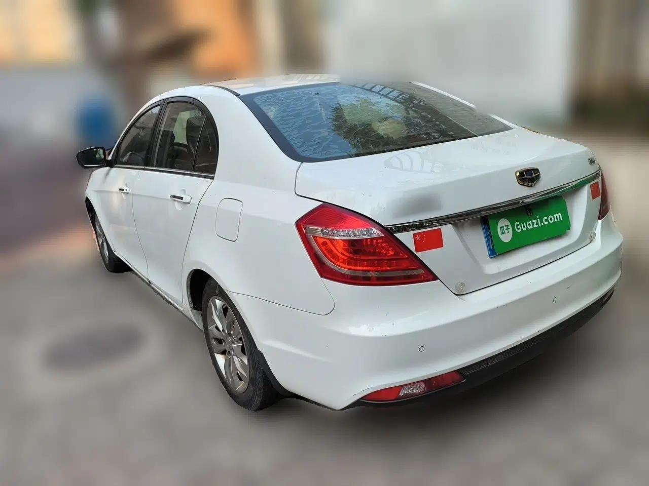 Geely Auto Emgrand 2016 Sedan 1.5L Manual Upward Edition — миниатюра 4