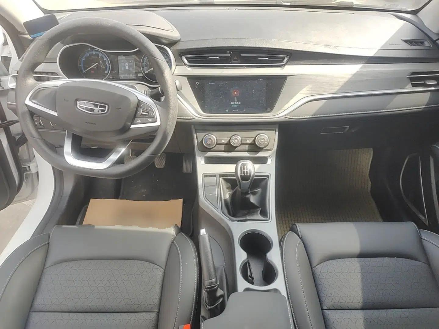 Geely Auto Emgrand 2021 UP 1.5L Manual Comfort Model — миниатюра 13