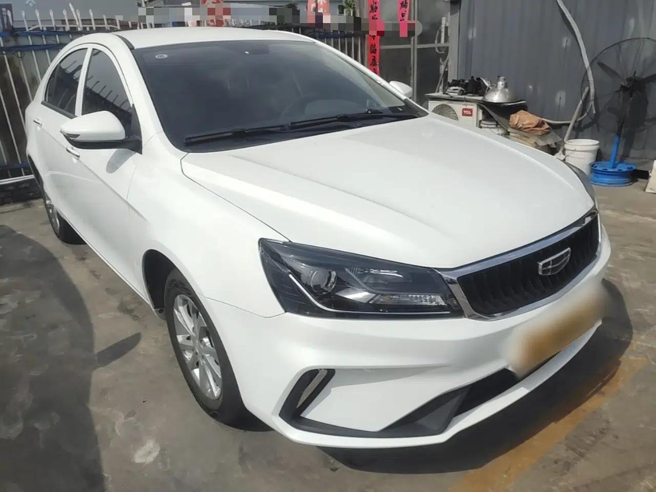 Geely Auto Emgrand 2021 UP 1.5L Manual Comfort Model — миниатюра 3