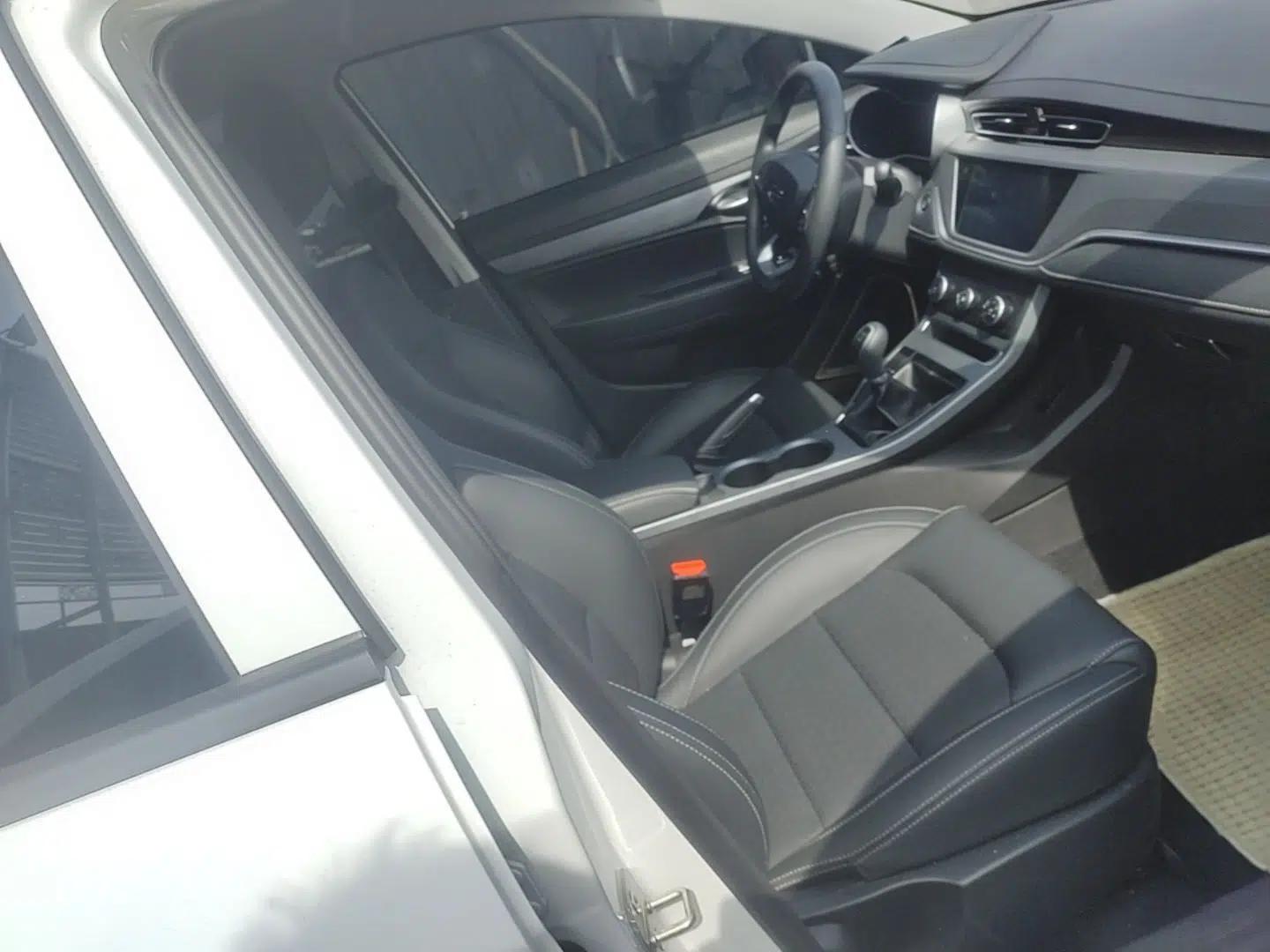 Geely Auto Emgrand 2021 UP 1.5L Manual Comfort Model — миниатюра 23