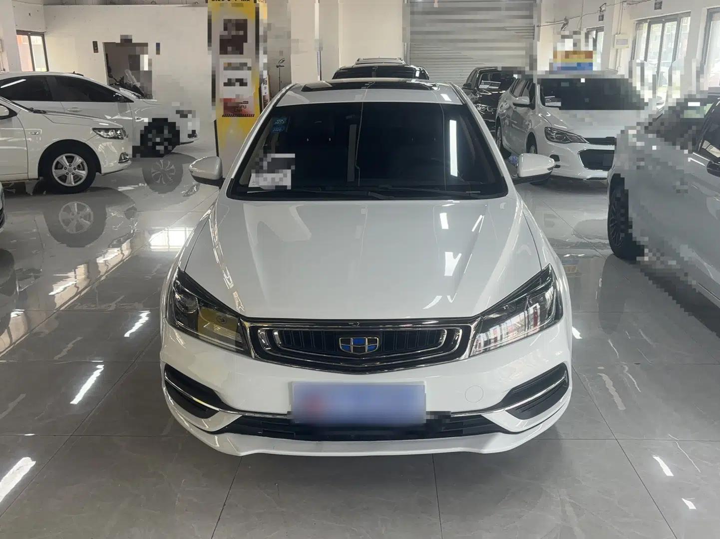 Geely Auto Emgrand 2018 1.5L CVT Upward Connect Edition — миниатюра 3