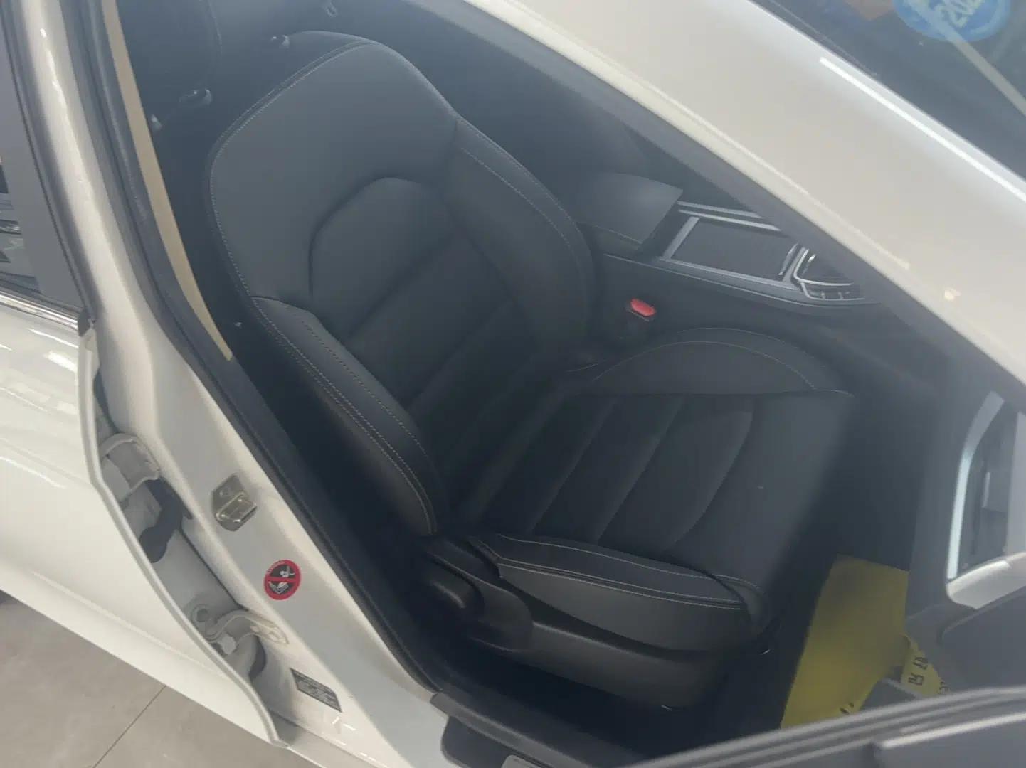Geely Auto Emgrand 2018 1.5L CVT Upward Connect Edition — миниатюра 8