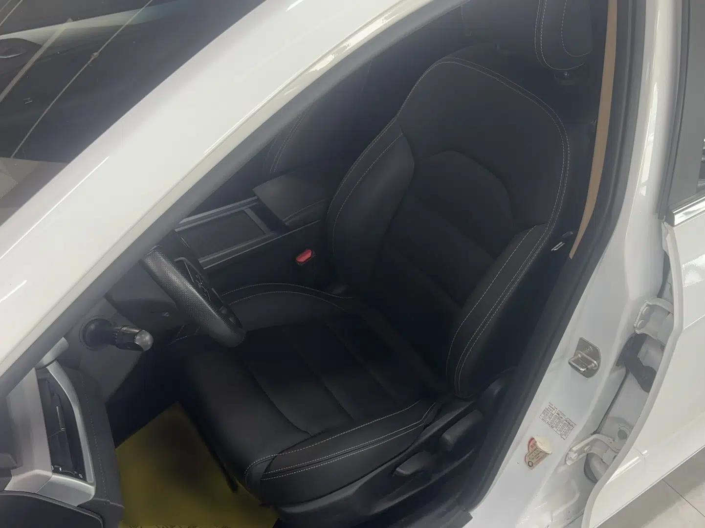 Geely Auto Emgrand 2018 1.5L CVT Upward Connect Edition — миниатюра 10