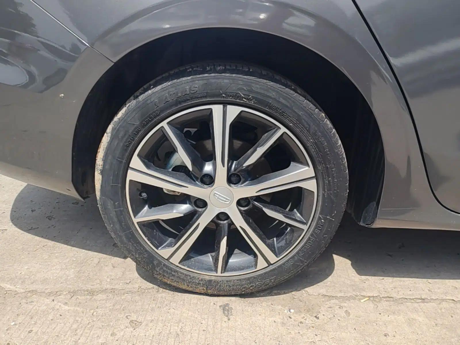 Geely Auto Emgrand 2022 4th Generation 1.5L CVT Luxury Model — миниатюра 10