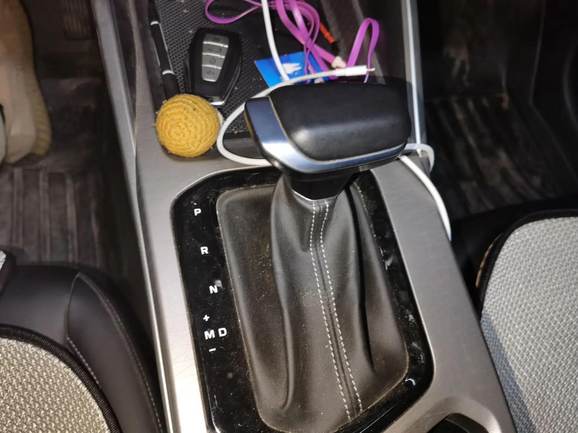 Geely Auto Emgrand 2025 4th Generation 1.5L CVT Starry Edition — миниатюра 15