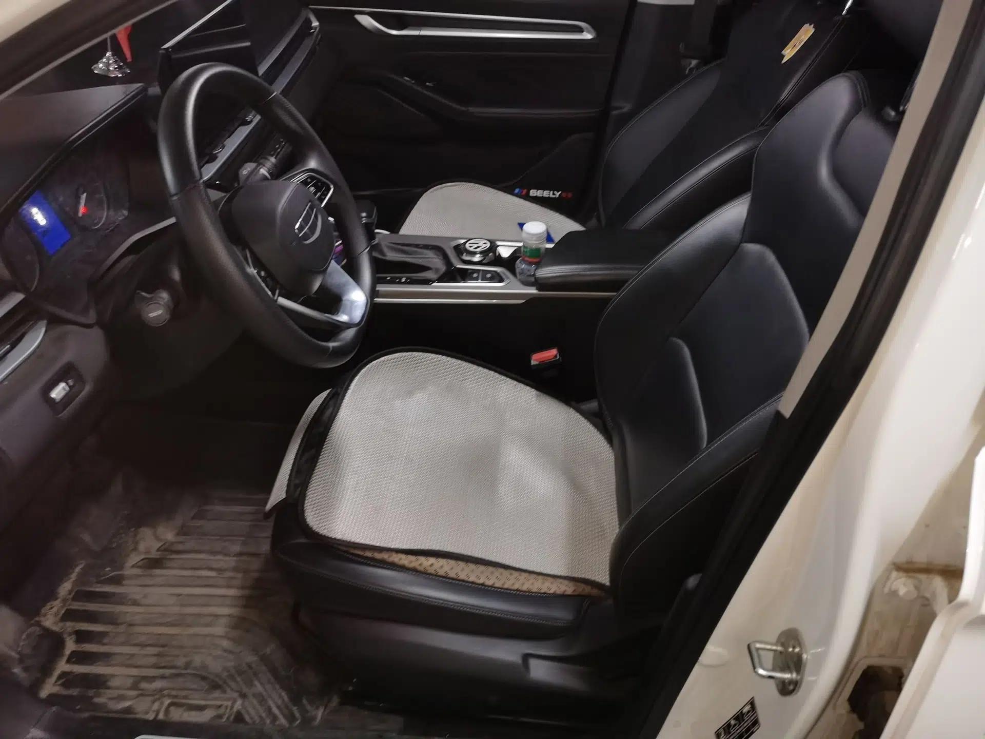 Geely Auto Emgrand 2025 4th Generation 1.5L CVT Starry Edition — миниатюра 16