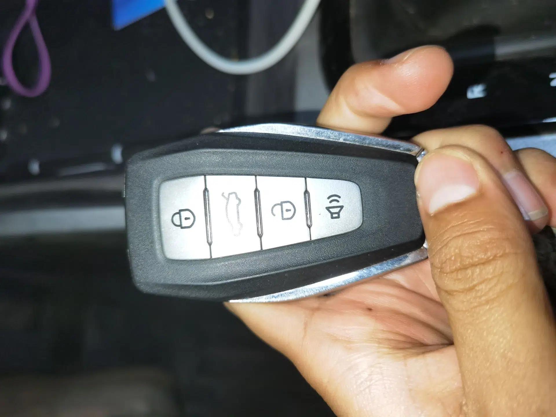 Geely Auto Emgrand 2025 4th Generation 1.5L CVT Starry Edition — миниатюра 9