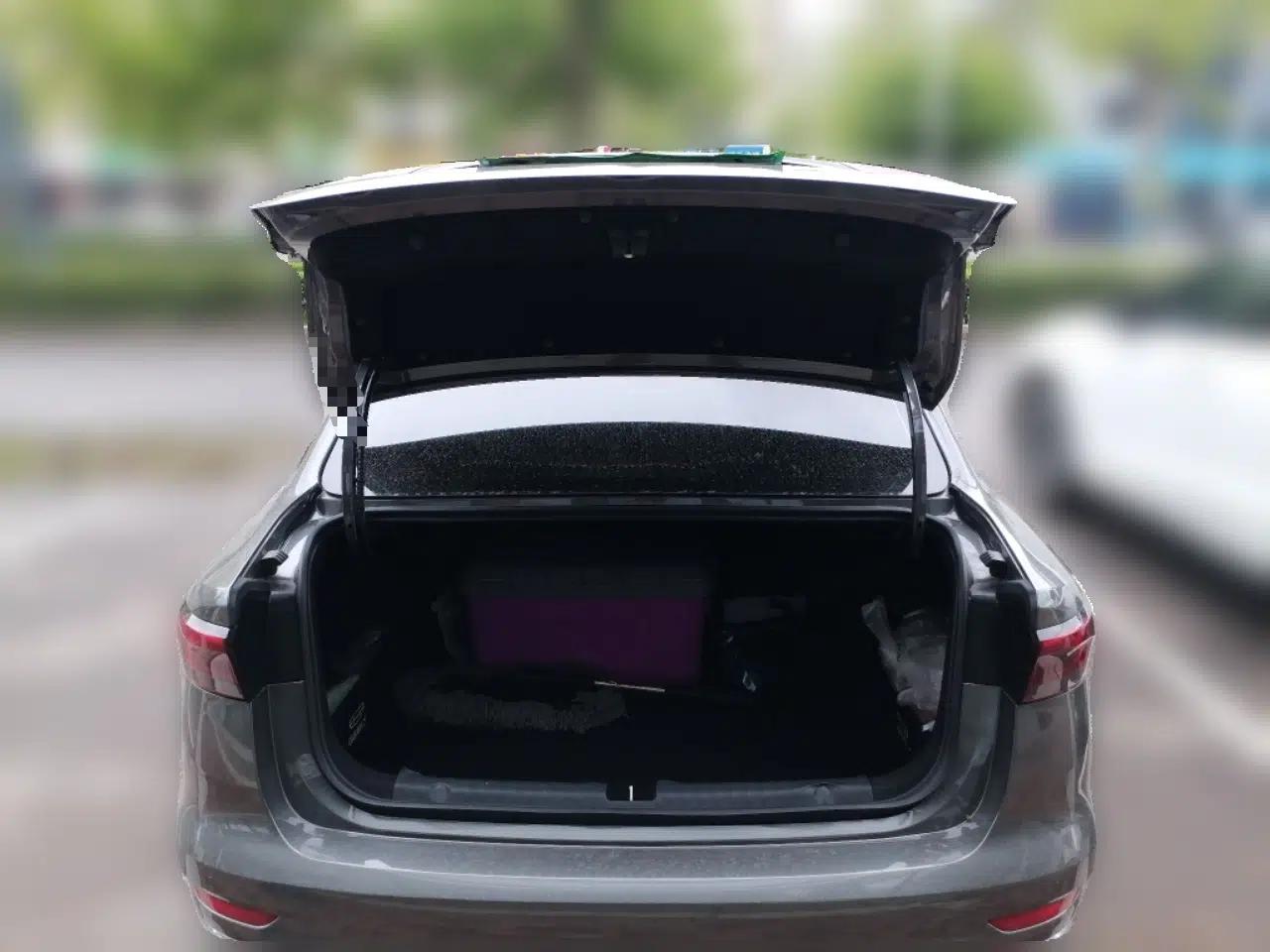 Geely Auto Emgrand 2023 4th Generation Champion Edition 1.5L Manual Luxury Model — миниатюра 20