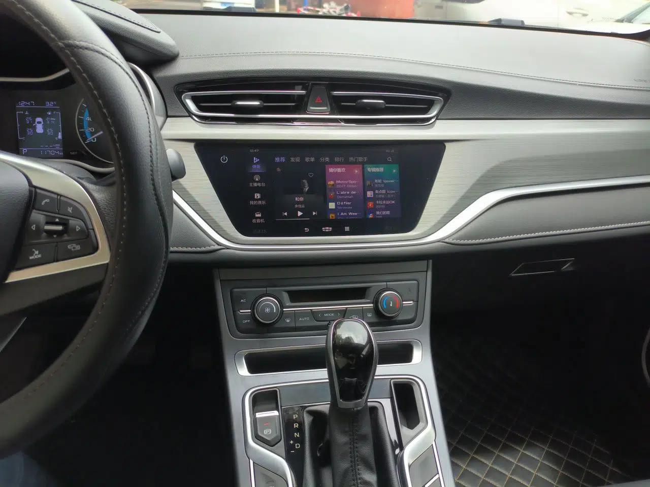 Geely Auto Emgrand 2021 UP 1.5L CVT Luxury Model — миниатюра 14