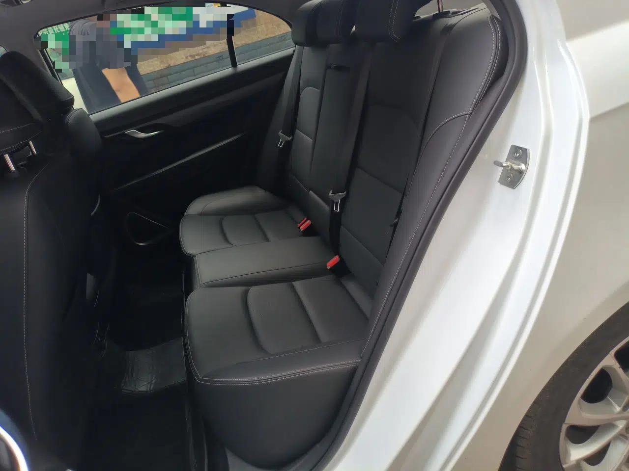 Geely Auto Emgrand 2021 UP 1.5L CVT Luxury Model — миниатюра 18