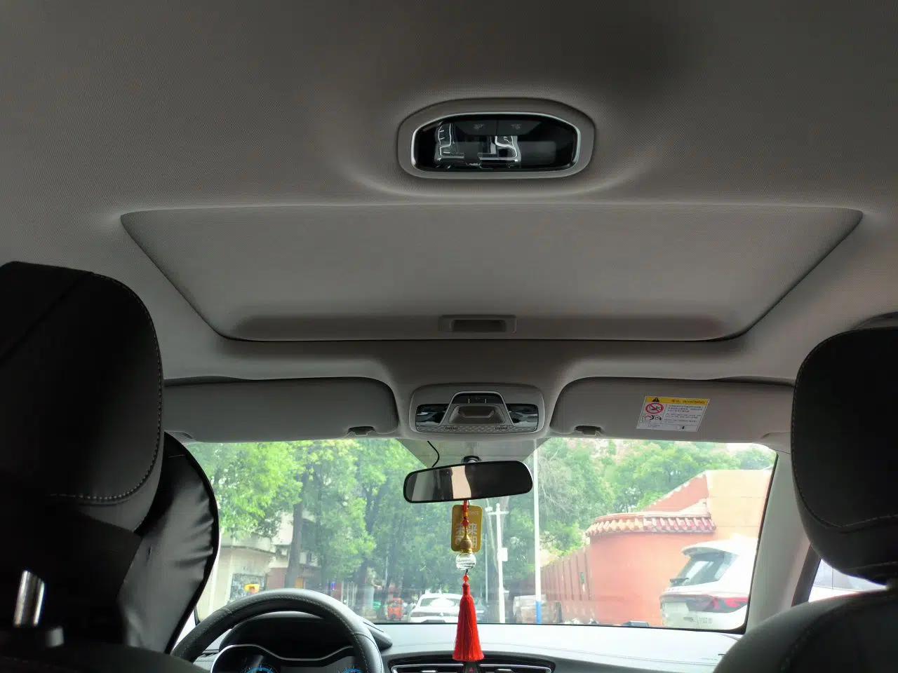 Geely Auto Emgrand 2021 UP 1.5L CVT Luxury Model — миниатюра 19