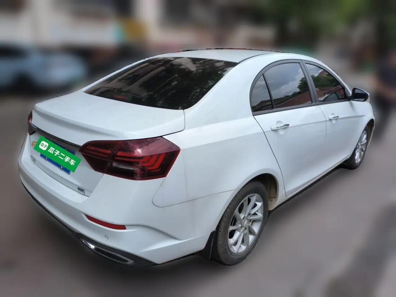 Geely Auto Emgrand 2021 UP 1.5L CVT Luxury Model — миниатюра 6