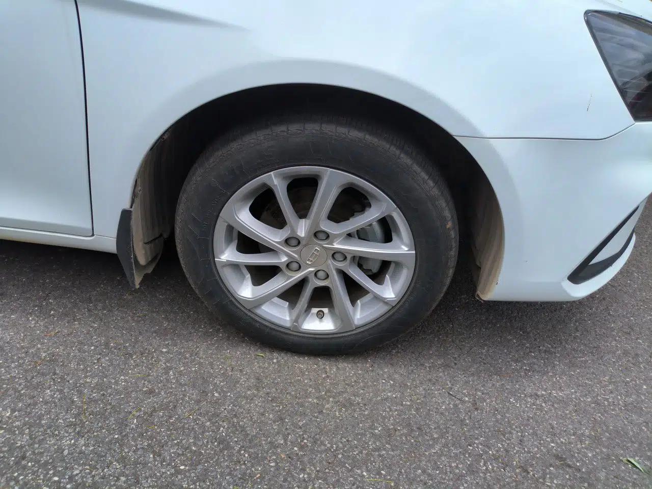 Geely Auto Emgrand 2021 UP 1.5L CVT Luxury Model — миниатюра 8