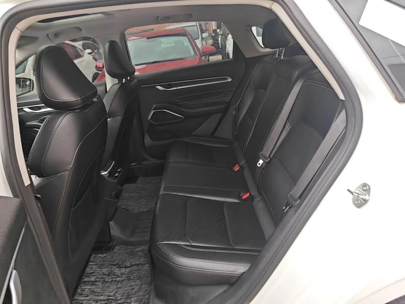 Geely Auto Emgrand 2023 4th Generation Champion Edition 1.5L CVT Prestige Model — миниатюра 19