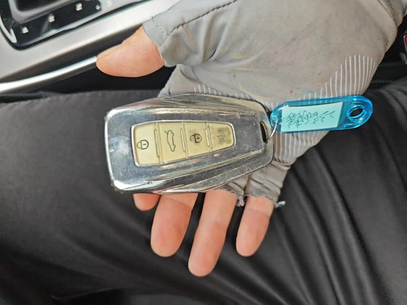 Geely Auto Emgrand 2023 4th Generation Champion Edition 1.5L CVT Prestige Model — миниатюра 22