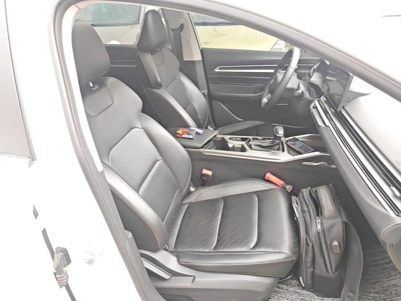 Geely Auto Emgrand 2023 4th Generation Champion Edition 1.5L CVT Prestige Model — миниатюра 23