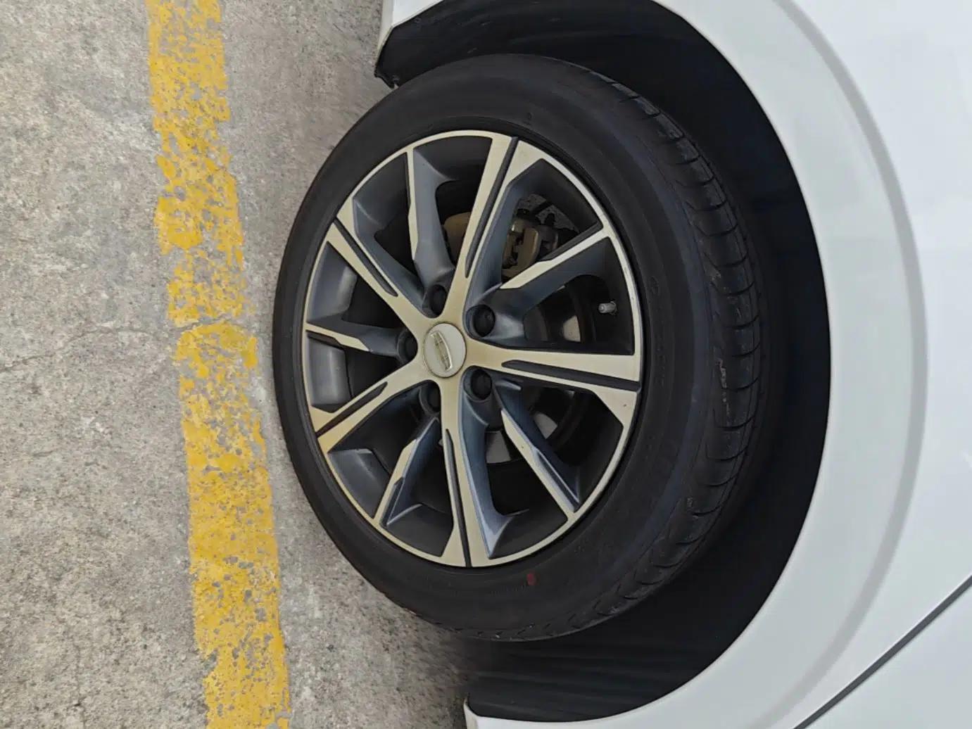 Geely Auto Emgrand 2023 4th Generation Champion Edition 1.5L CVT Prestige Model — миниатюра 10