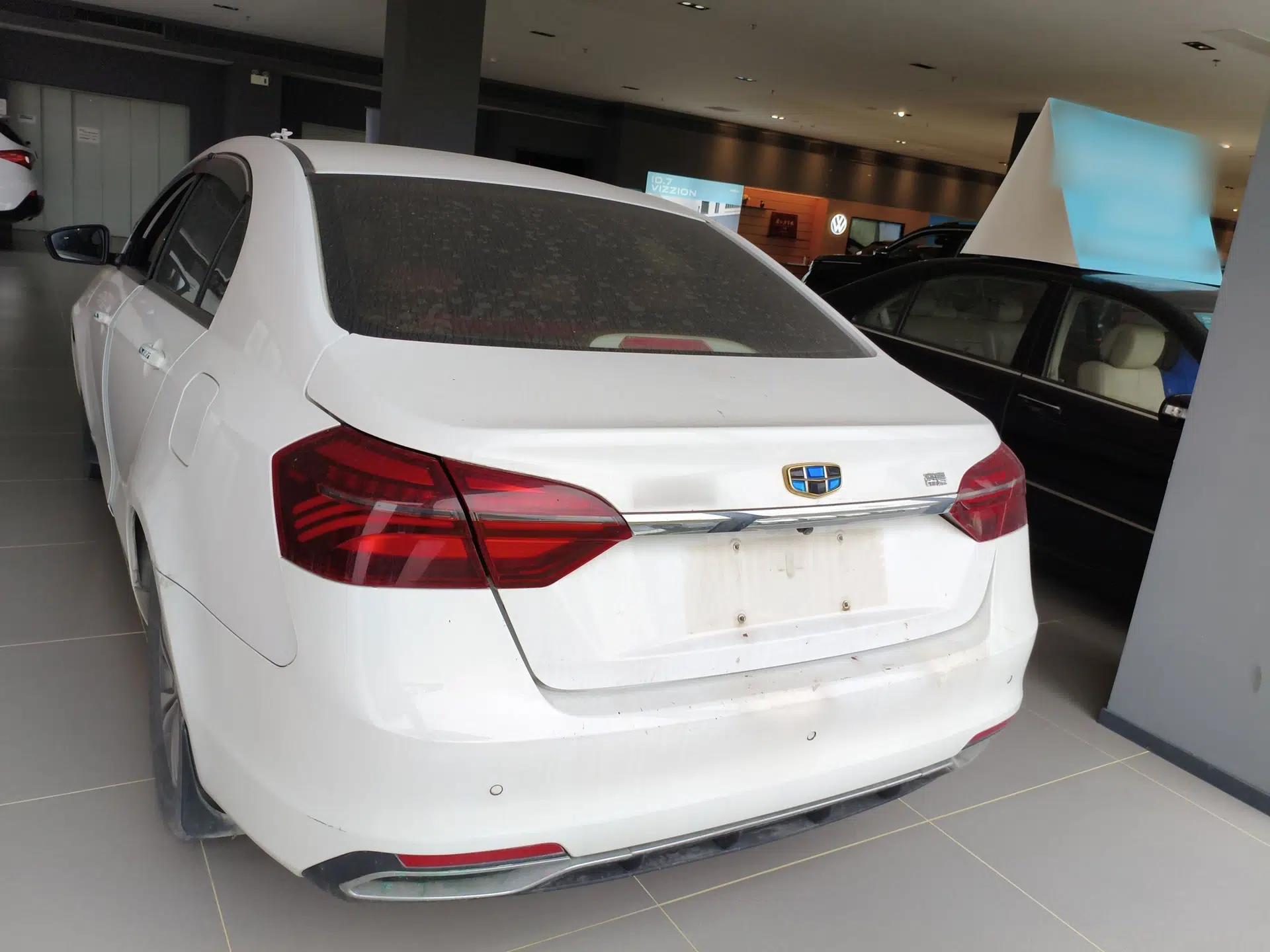 Geely Auto Emgrand 2018 1.5L CVT Luxury Model — миниатюра 3