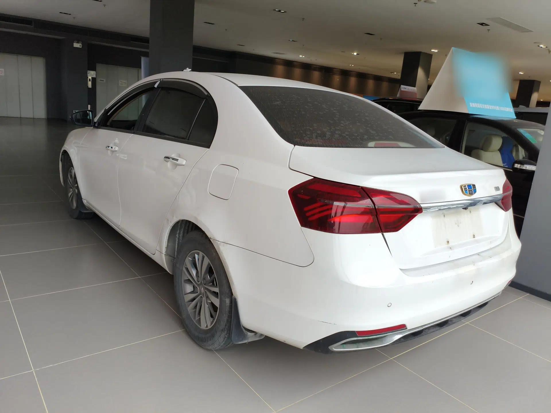 Geely Auto Emgrand 2018 1.5L CVT Luxury Model — миниатюра 7