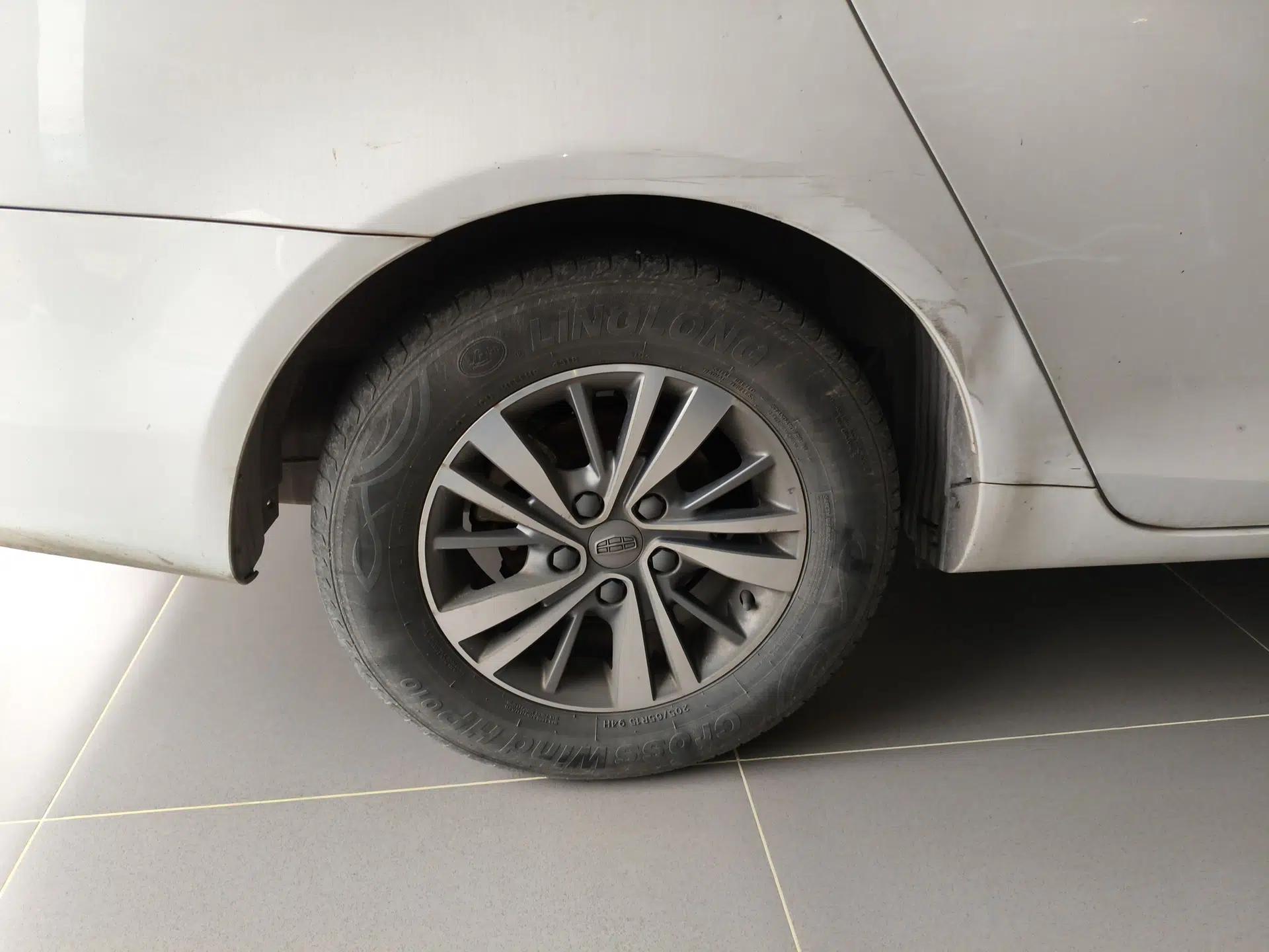 Geely Auto Emgrand 2018 1.5L CVT Luxury Model — миниатюра 10