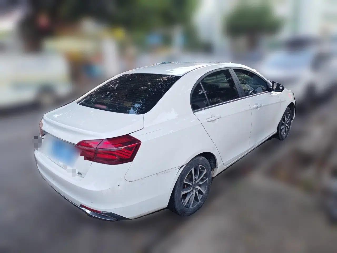 Geely Auto Emgrand 2019 Leading Edition 1.5L Manual Upgraded Connectivity Model China VI Standard — миниатюра 6
