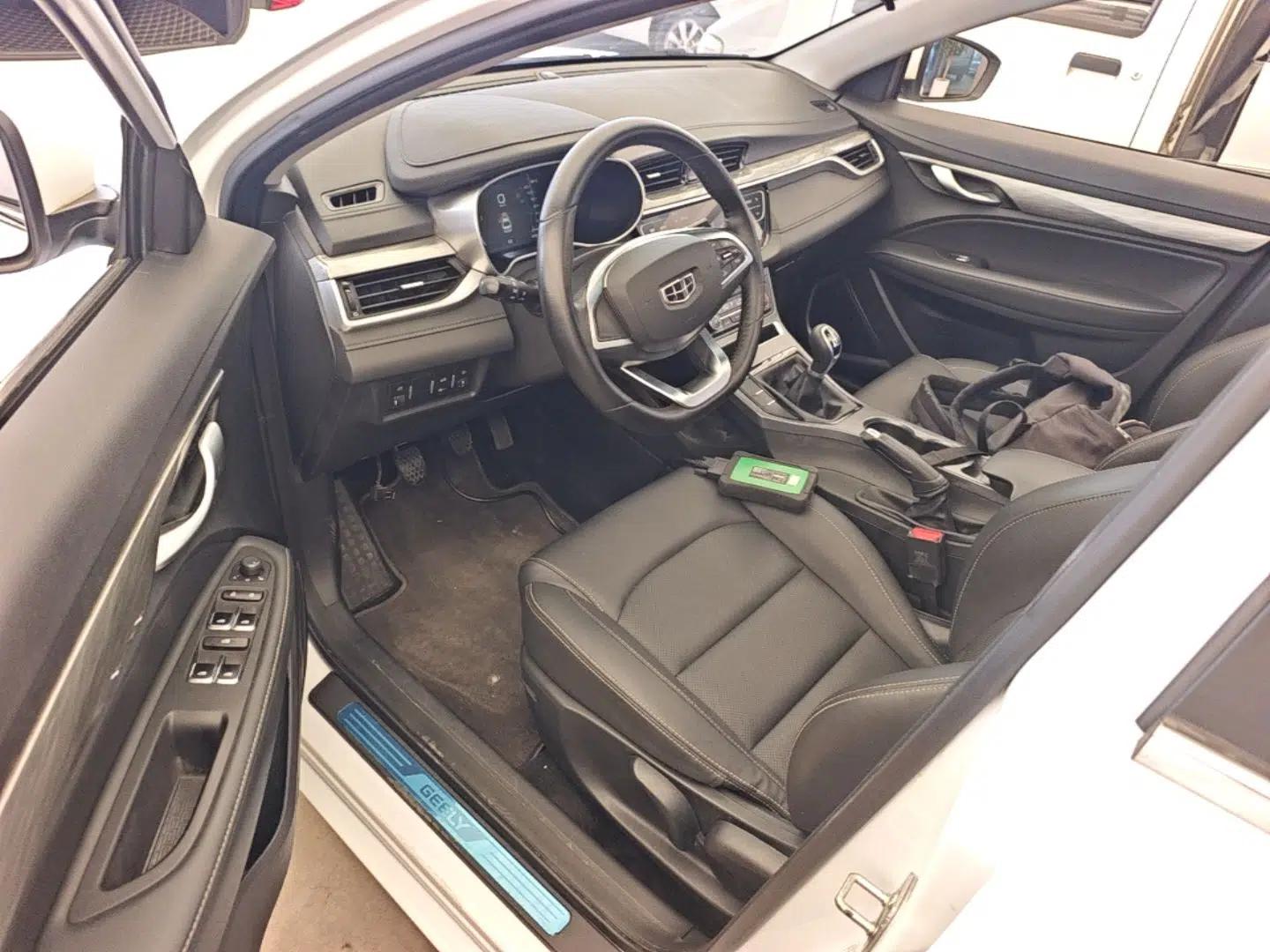 Geely Auto Emgrand 2019 Leading Edition 1.5L Manual Upgraded Connectivity Model China V Standard — миниатюра 19
