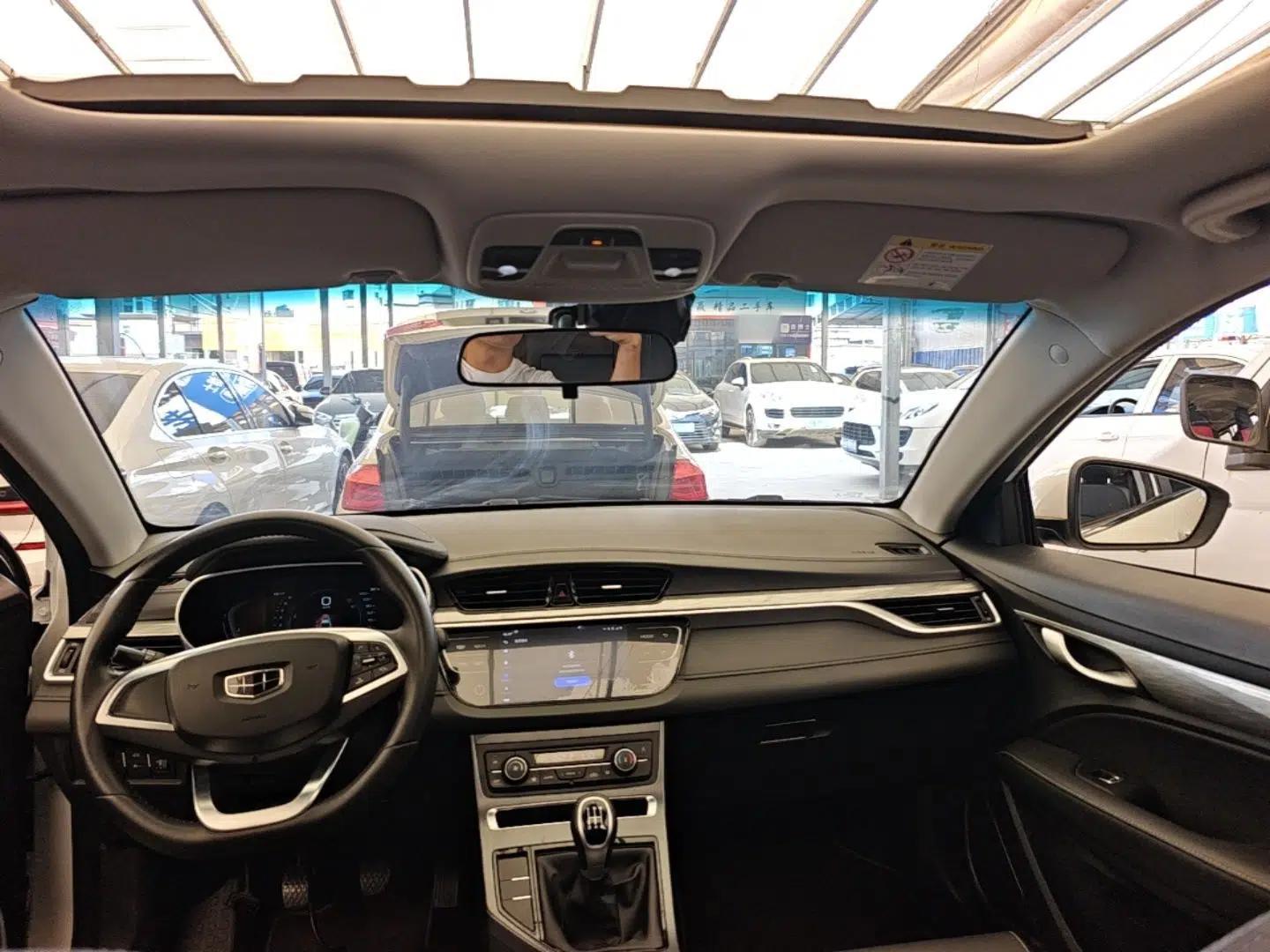Geely Auto Emgrand 2019 Leading Edition 1.5L Manual Upgraded Connectivity Model China V Standard — миниатюра 21