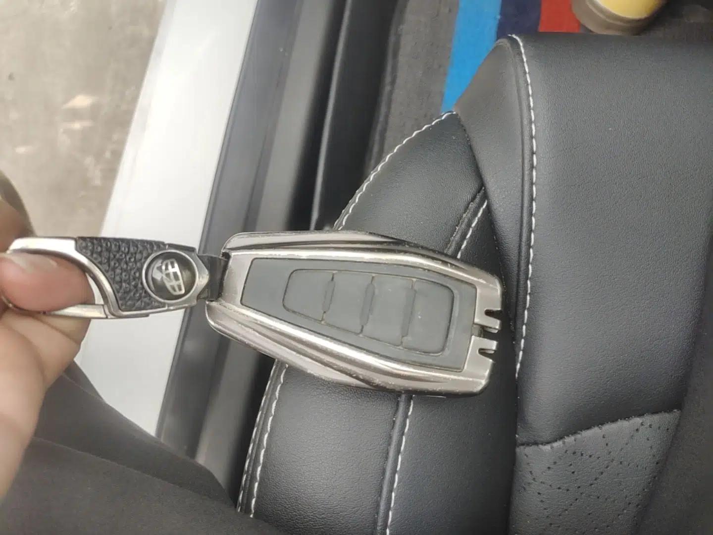 Geely Auto Emgrand 2021 UP 1.5L Manual Luxury Model — миниатюра 12