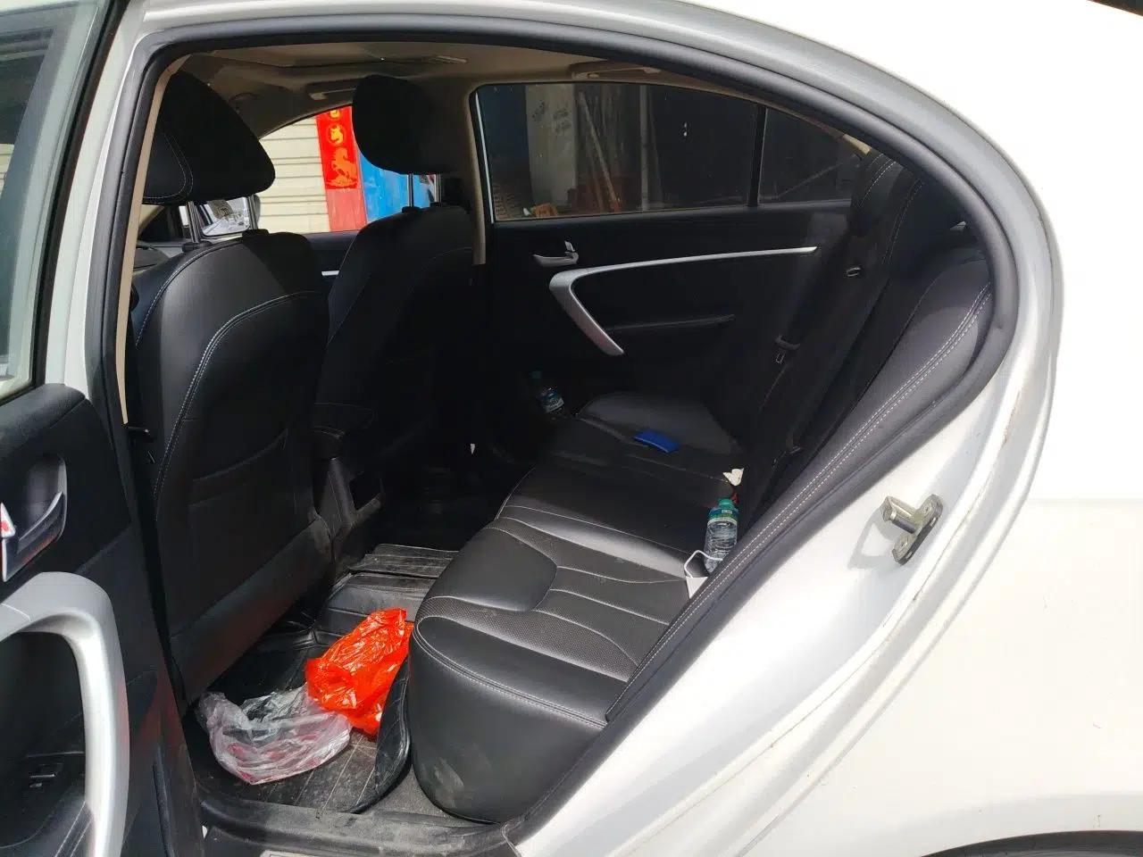 Geely Auto Emgrand 2017 Sedan Million Edition 1.5L CVT Upward Connectivity Version — миниатюра 20