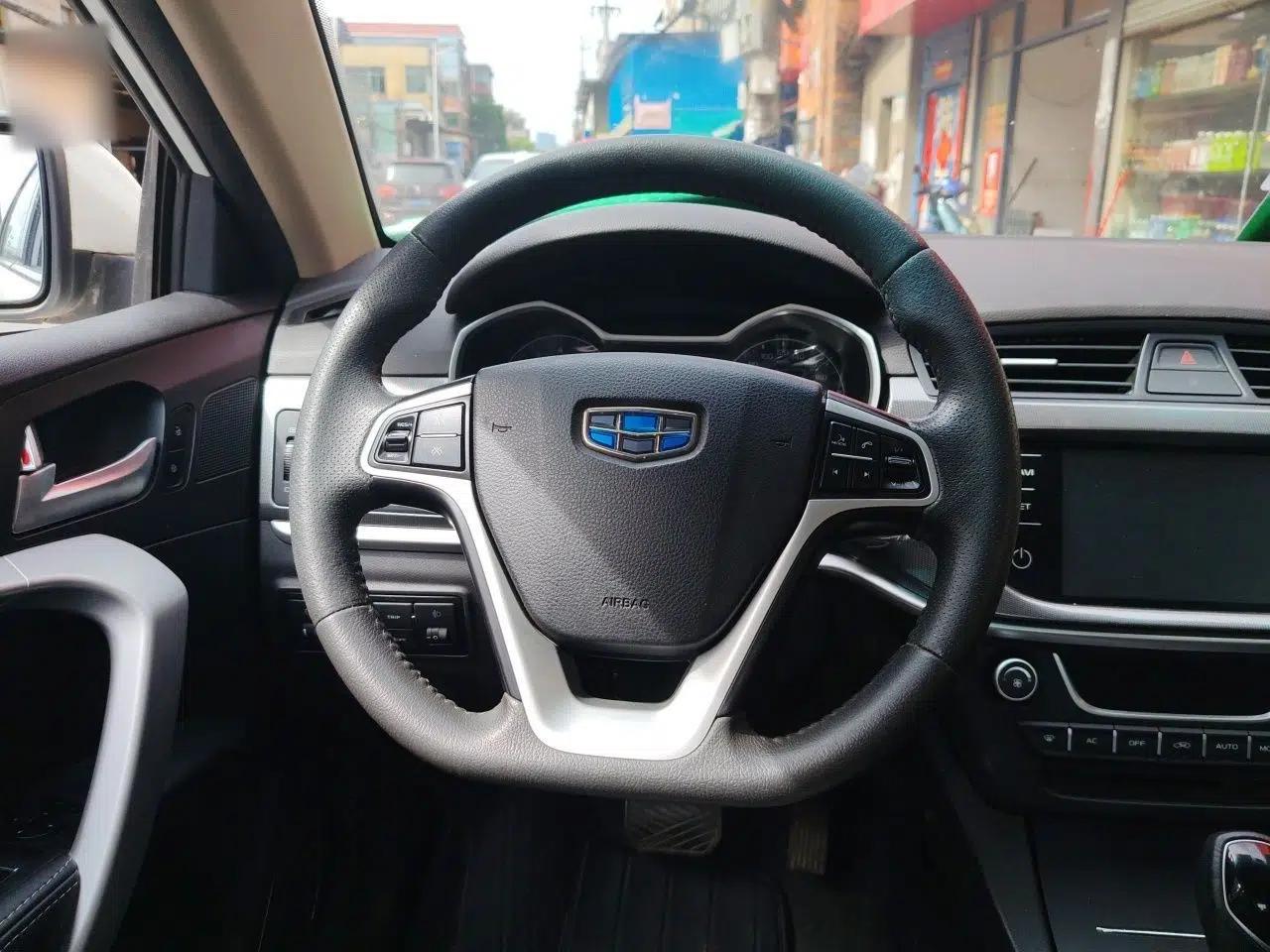 Geely Auto Emgrand 2017 Sedan Million Edition 1.5L CVT Upward Connectivity Version — миниатюра 9