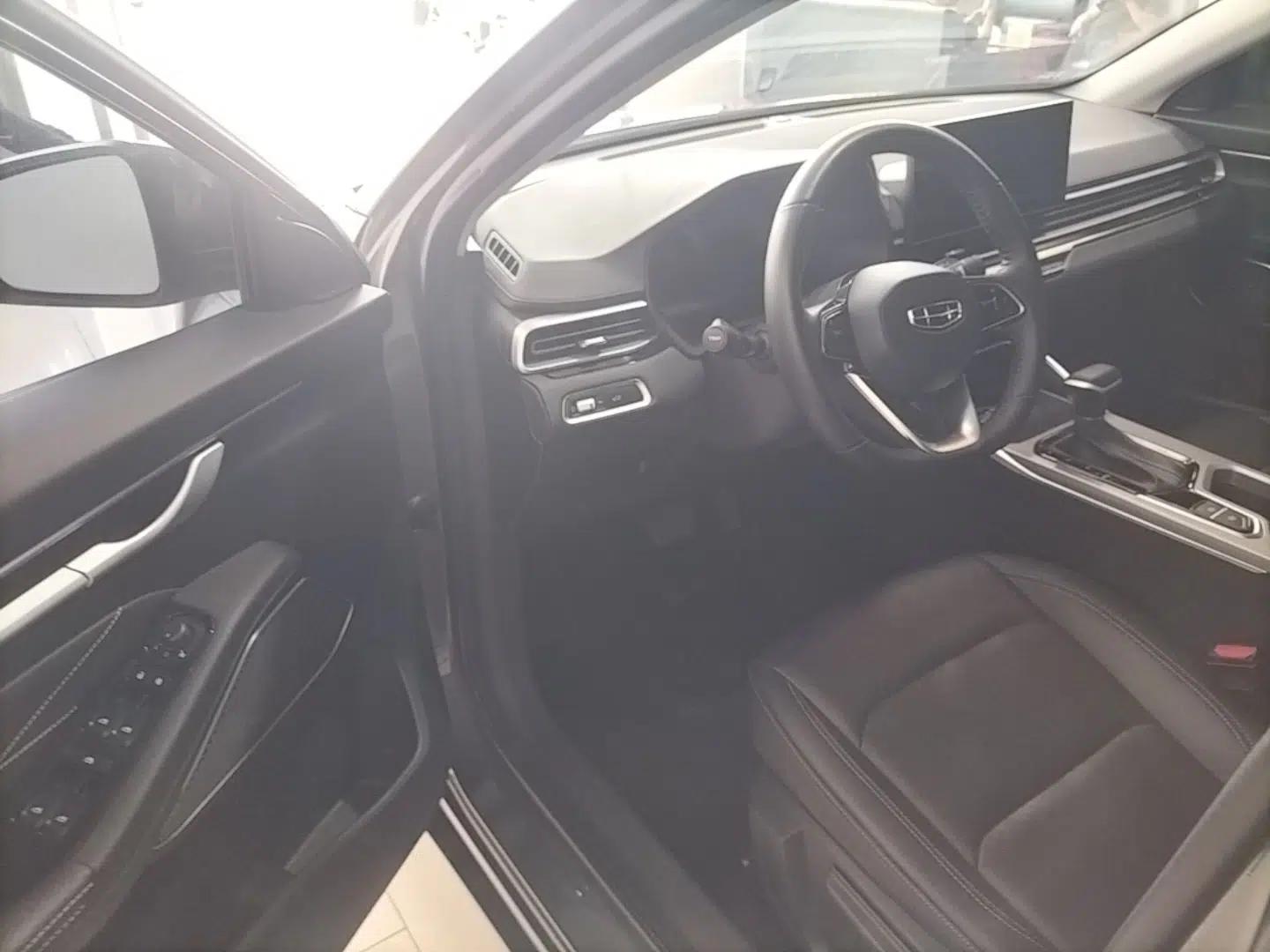 Geely Auto Emgrand 2023 4th Generation Champion Edition 1.5L CVT Prestige Model — миниатюра 19