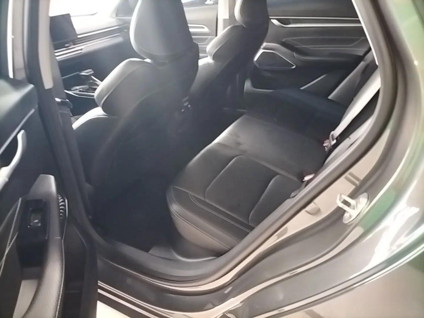 Geely Auto Emgrand 2023 4th Generation Champion Edition 1.5L CVT Prestige Model — миниатюра 20