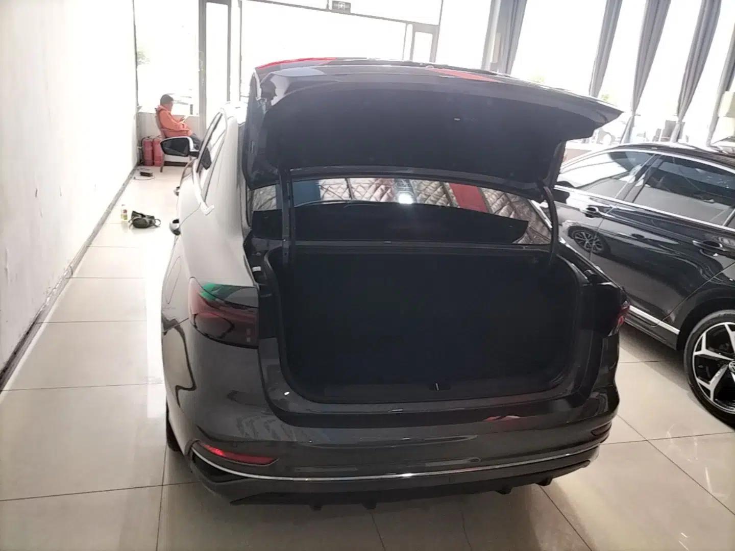 Geely Auto Emgrand 2023 4th Generation Champion Edition 1.5L CVT Prestige Model — миниатюра 22