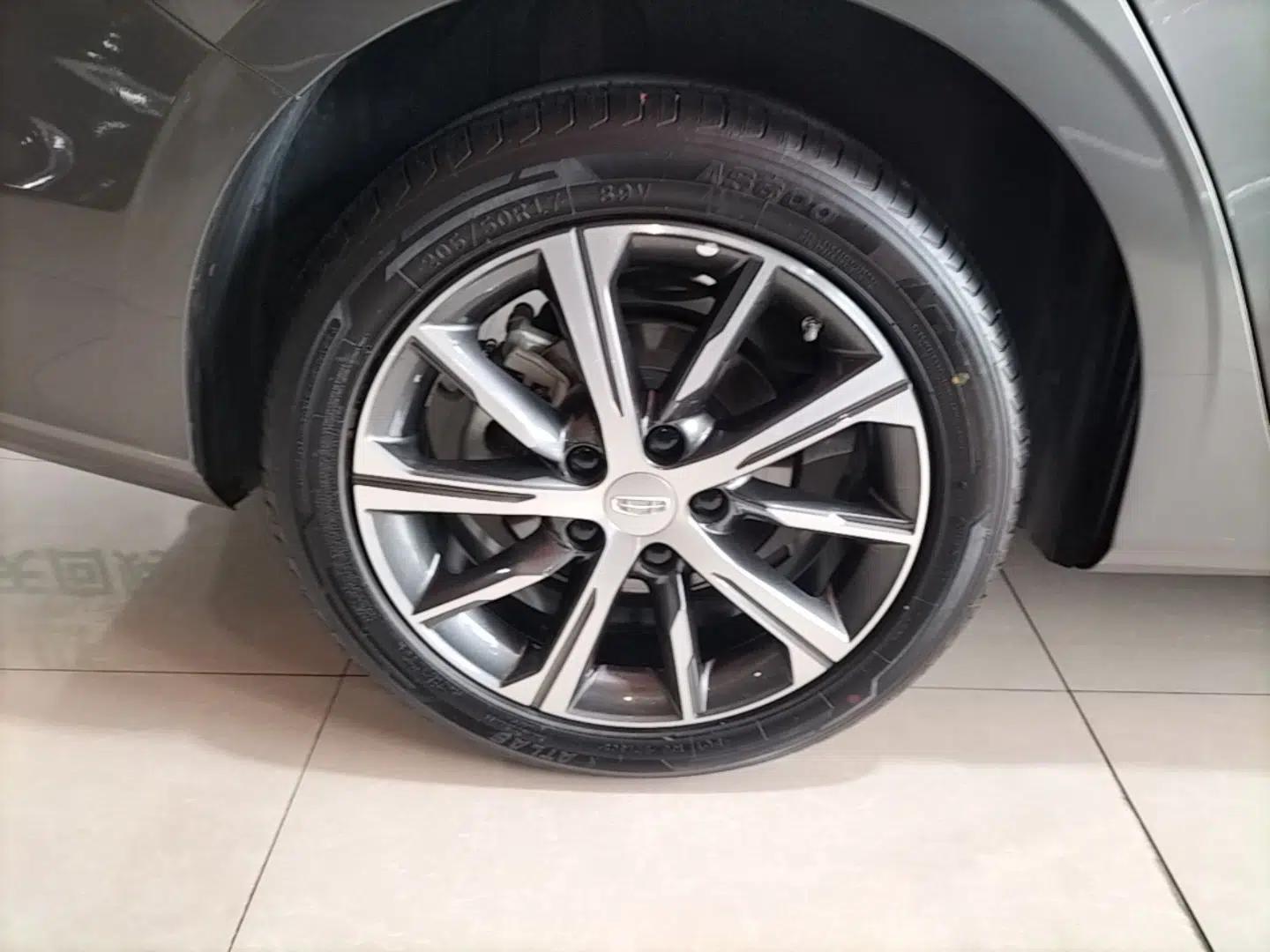 Geely Auto Emgrand 2023 4th Generation Champion Edition 1.5L CVT Prestige Model — миниатюра 10