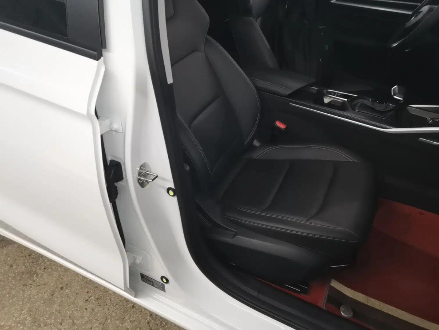 Geely Auto Emgrand 2023 4th Generation Champion Edition 1.5L CVT Luxury Model — миниатюра 23