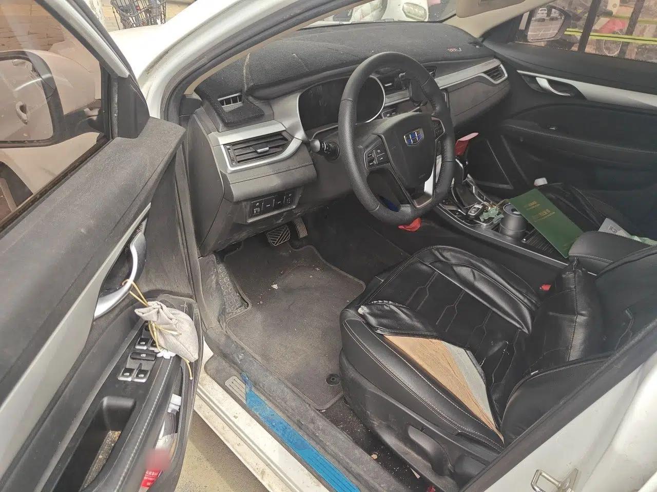 Geely Auto Emgrand 2018 1.5L CVT Upward Connect Edition — миниатюра 17