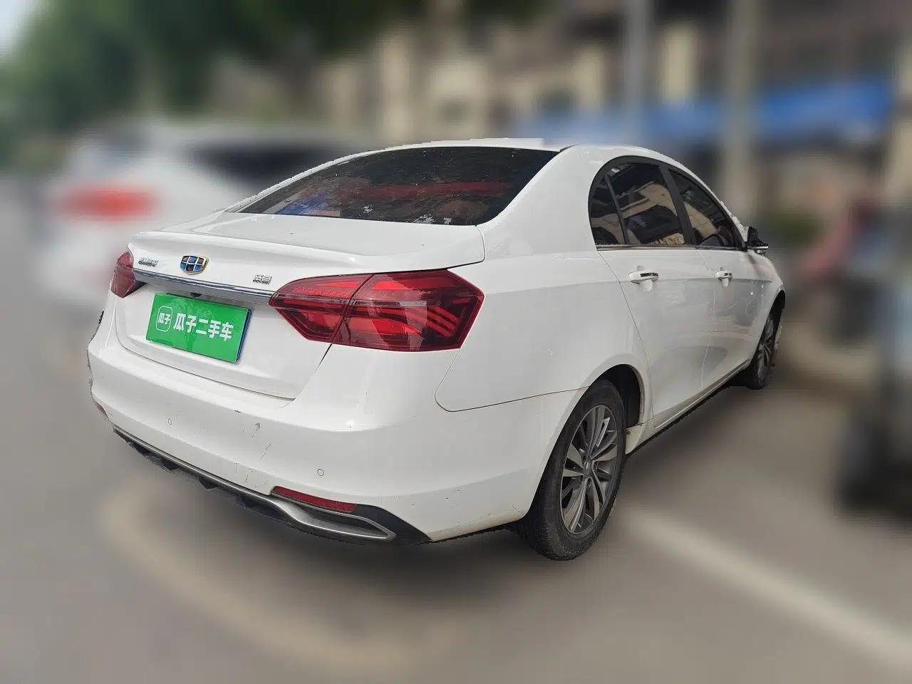 Geely Auto Emgrand 2018 1.5L CVT Upward Connect Edition — миниатюра 6