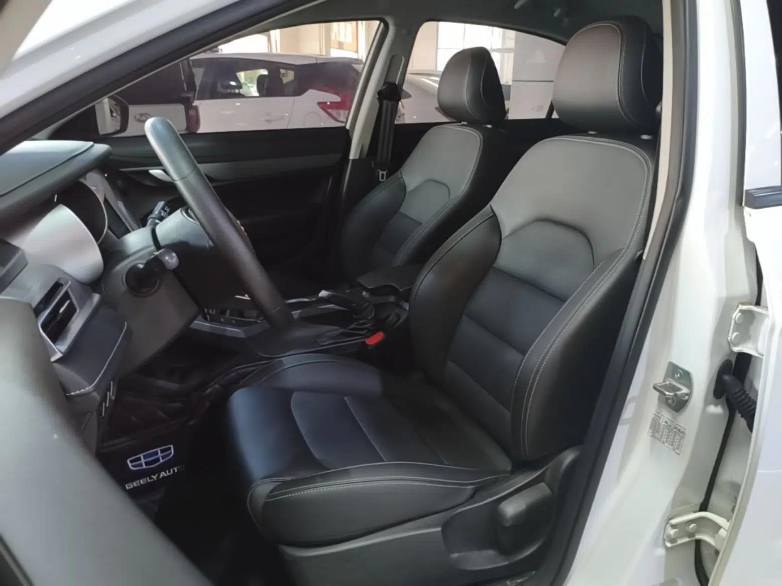 Geely Auto Emgrand 2021 UP 1.5L Manual Comfort Model — миниатюра 18