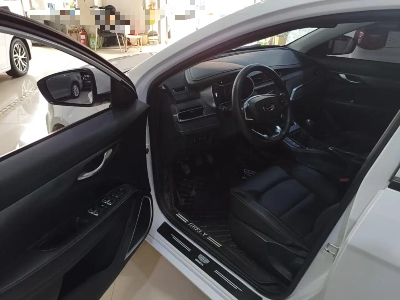 Geely Auto Emgrand 2021 UP 1.5L Manual Comfort Model — миниатюра 19