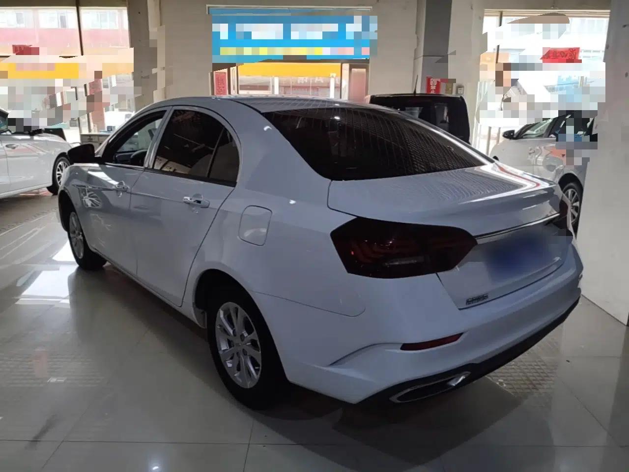 Geely Auto Emgrand 2021 UP 1.5L Manual Comfort Model — миниатюра 4