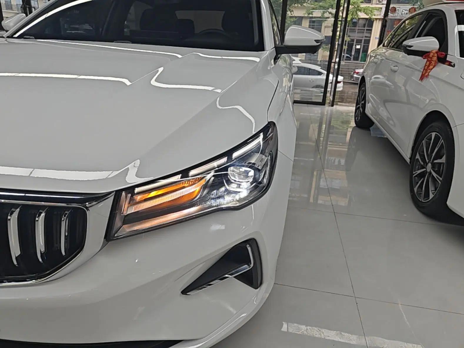 Geely Auto Emgrand 2025 4th Generation 1.5L CVT Luxury Version — миниатюра 9