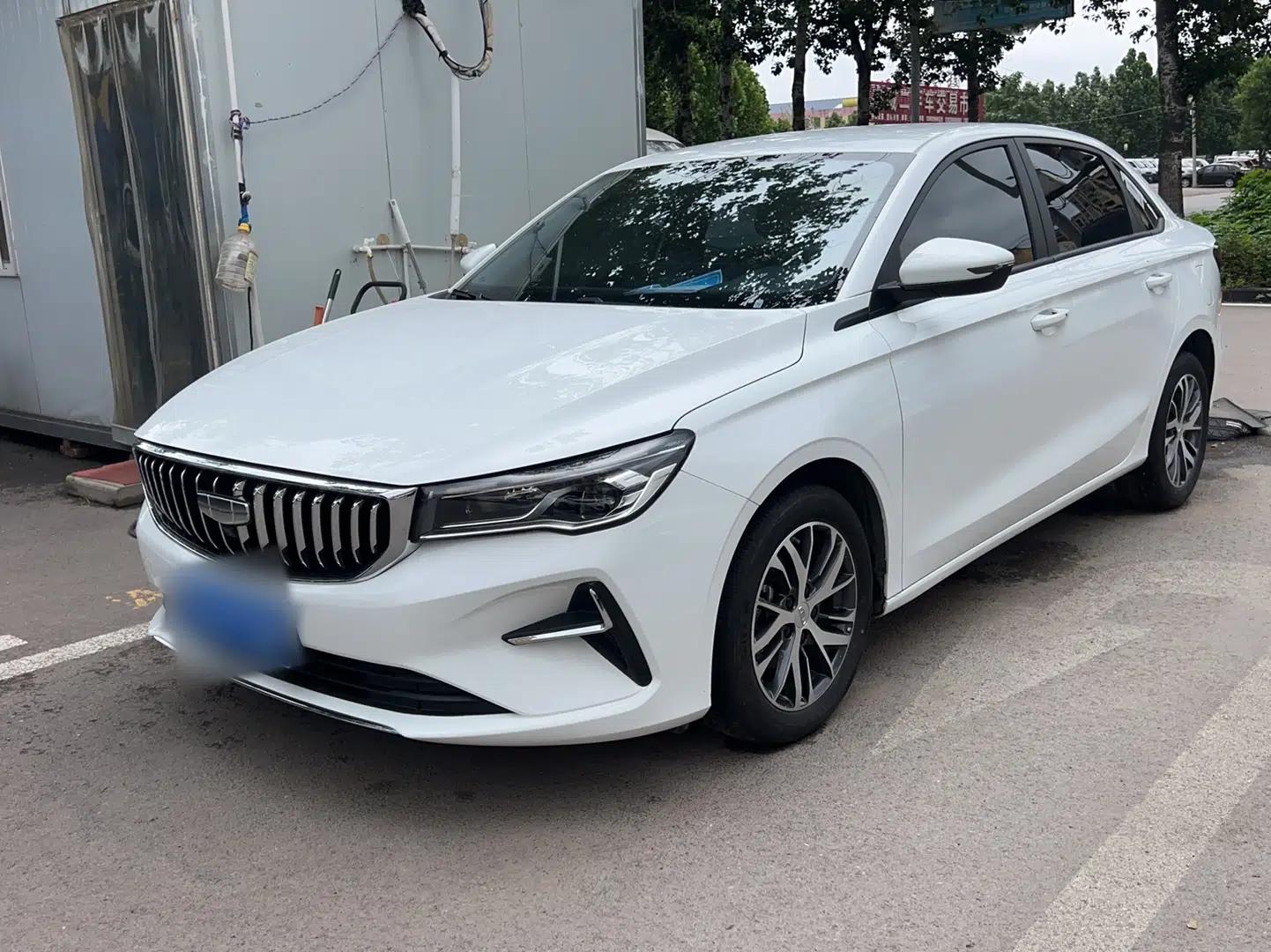 Geely Auto Emgrand 2025 4th Generation 1.5L CVT Longteng Edition — миниатюра 1