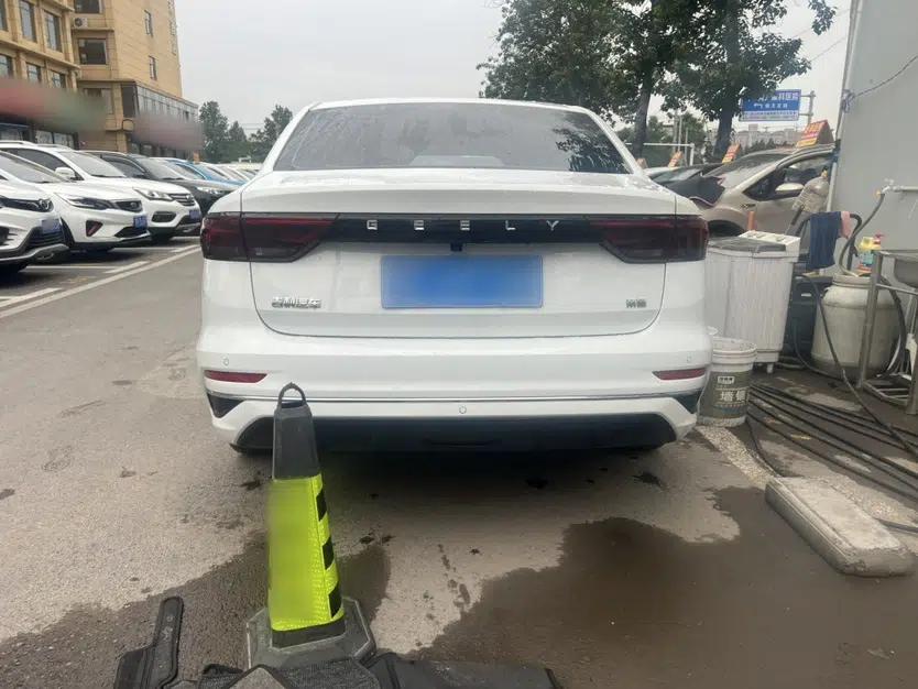 Geely Auto Emgrand 2025 4th Generation 1.5L CVT Longteng Edition — миниатюра 3